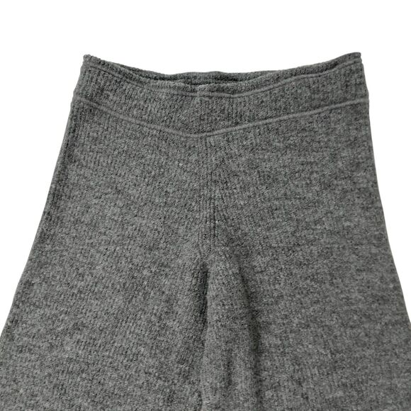 4TH Reckless Pants Womens 6 Gray Flared Ribbed Knitted Pull On Comfy Cozy Warm - Picture 2 of 12